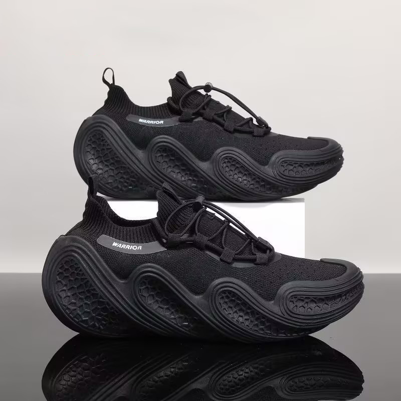 2026 New Breathable Flyknit Mesh Sneakers