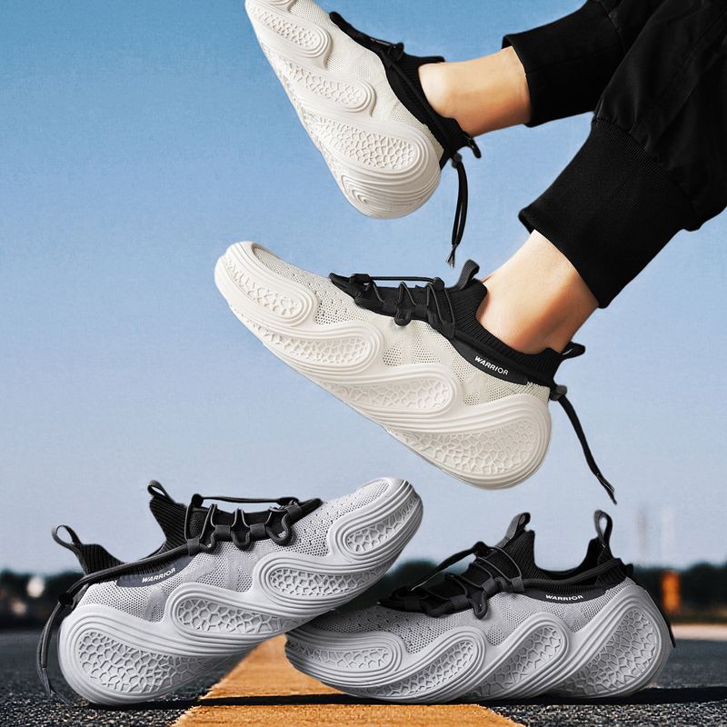 2026 New Breathable Flyknit Mesh Sneakers