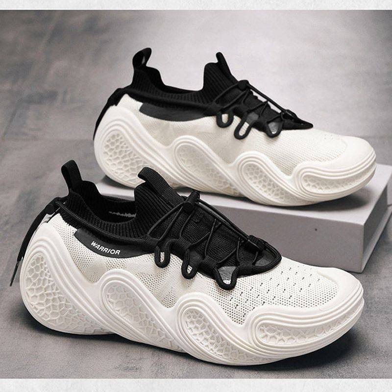 2026 New Breathable Flyknit Mesh Sneakers